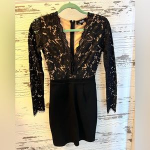 Lulus women’s lace dress